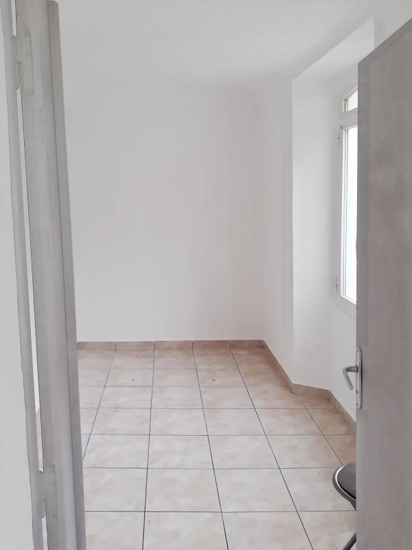 Appartement - 60 m² - 4 pièces