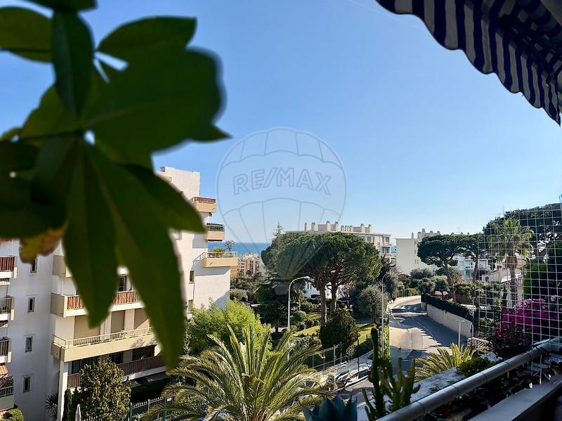 Appartement - 75 m² - 3 pièces