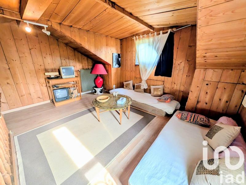 Maison - 140 m² - 7 pièces