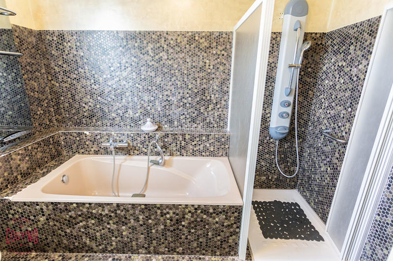 Maison - 190 m² - 8 pièces