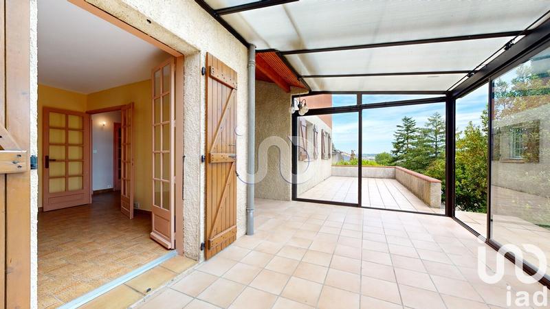 Maison - 233 m² - 7 pièces