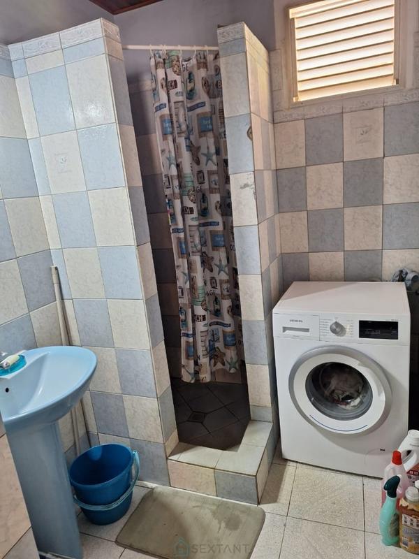 Maison - 216 m² - 6 pièces