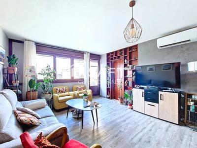 Appartement - 99 m² - 5 pièces