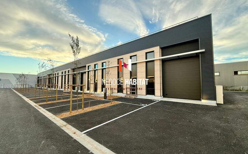 Local d'activités - 270 m²