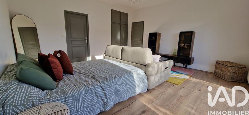 Maison - 228 m² - 6 pièces