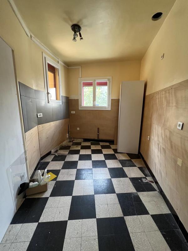 Immeuble - 180 m² - 7 pièces