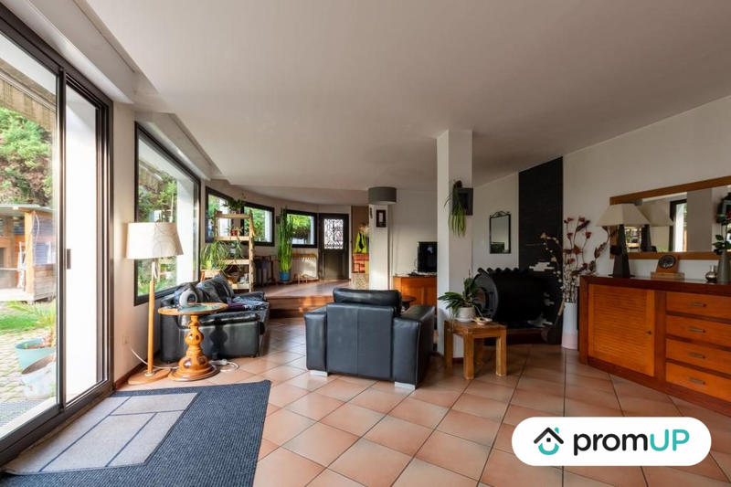 Maison contemporaine - 230 m² - 6 pièces