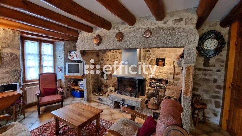 Maison - 96 m² - 6 pièces