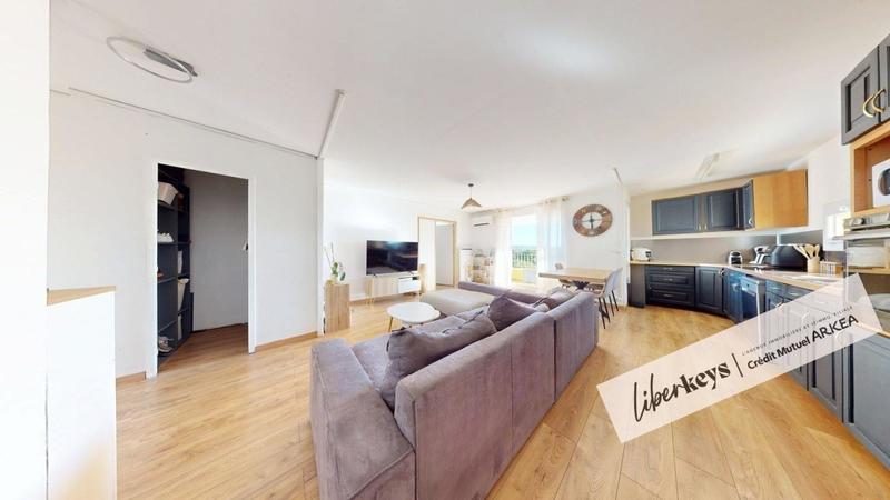 Appartement - 80 m² - 4 pièces