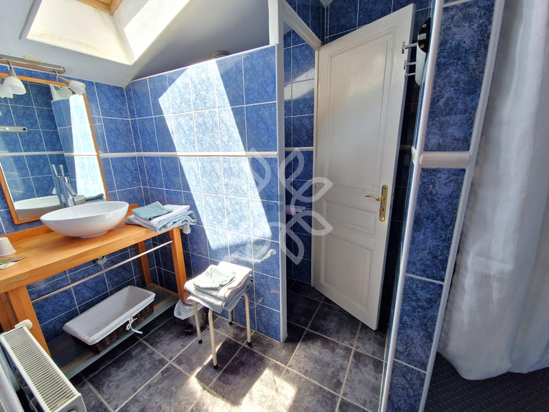 Maison - 285 m² - 6 pièces