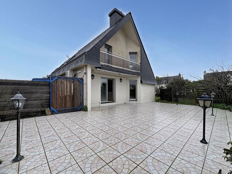 Maison - 111 m² - 6 pièces