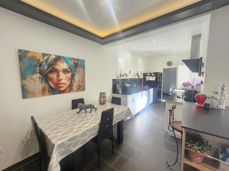 Maison - 145 m² - 4 pièces