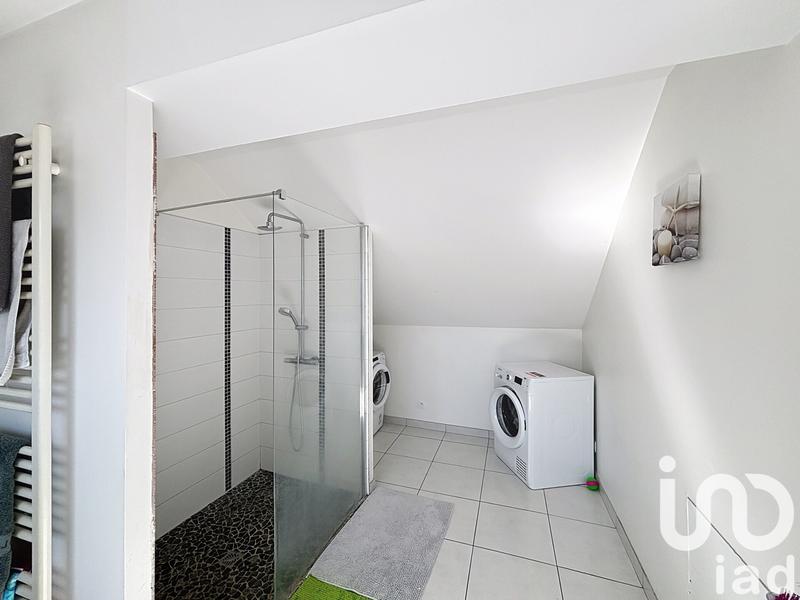 Maison - 180 m² - 8 pièces