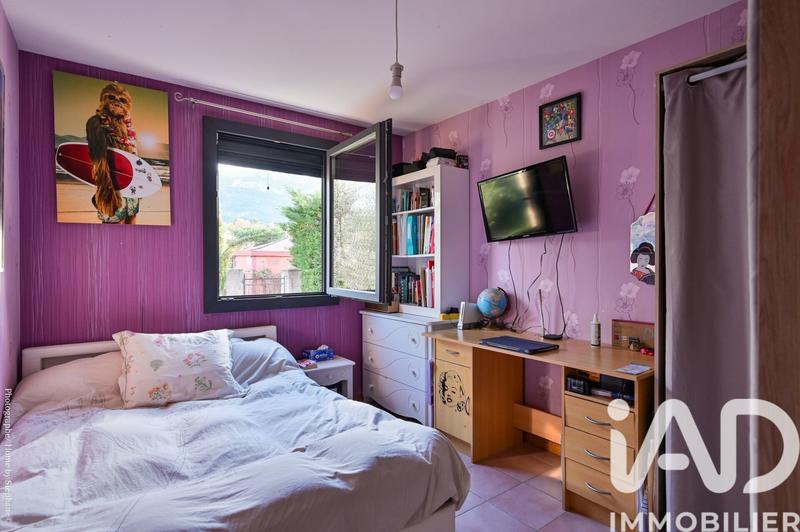 Maison - 180 m² - 8 pièces