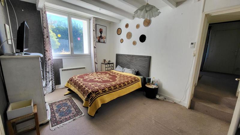 Maison - 210 m² - 8 pièces