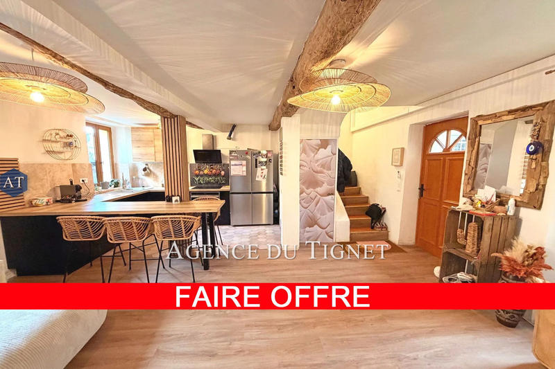 Maison - 80 m² - 5 pièces