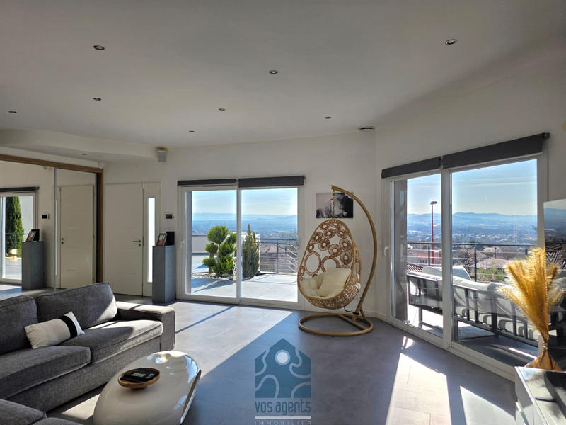 Villa - 130 m² - 5 pièces