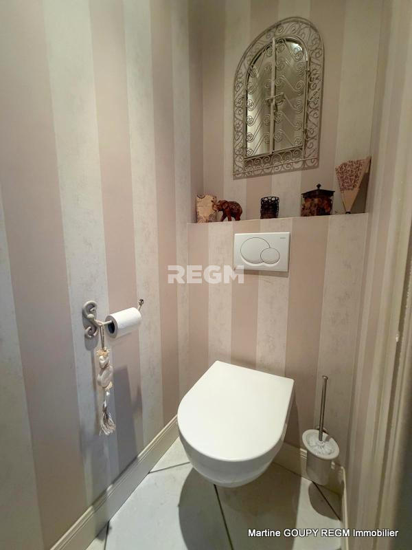 Propriété - 164 m² - 7 pièces