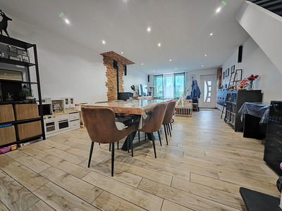 Maison - 111 m² - 5 pièces