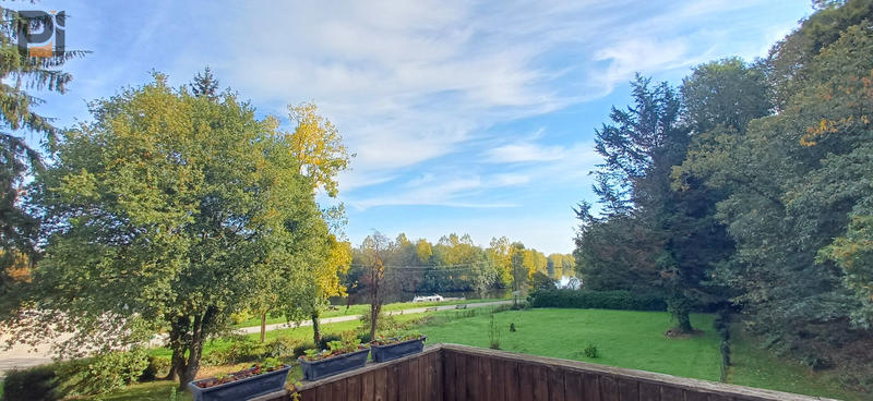 Maison - 200 m² - 7 pièces