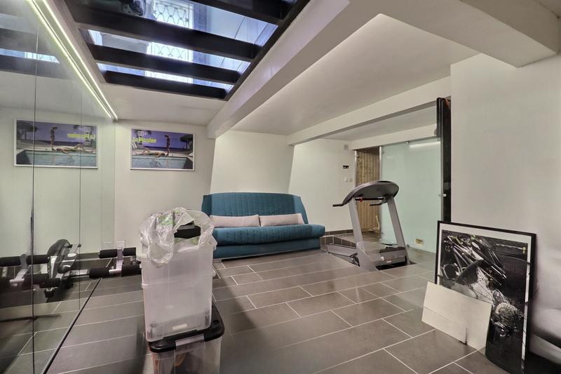 Villa - 226 m² - 7 pièces