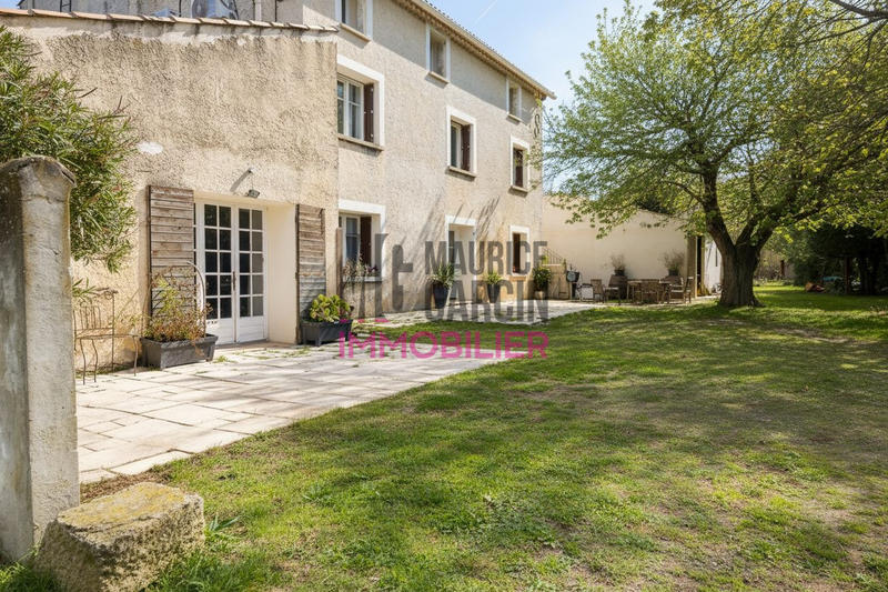 Maison - 238 m² - 6 pièces