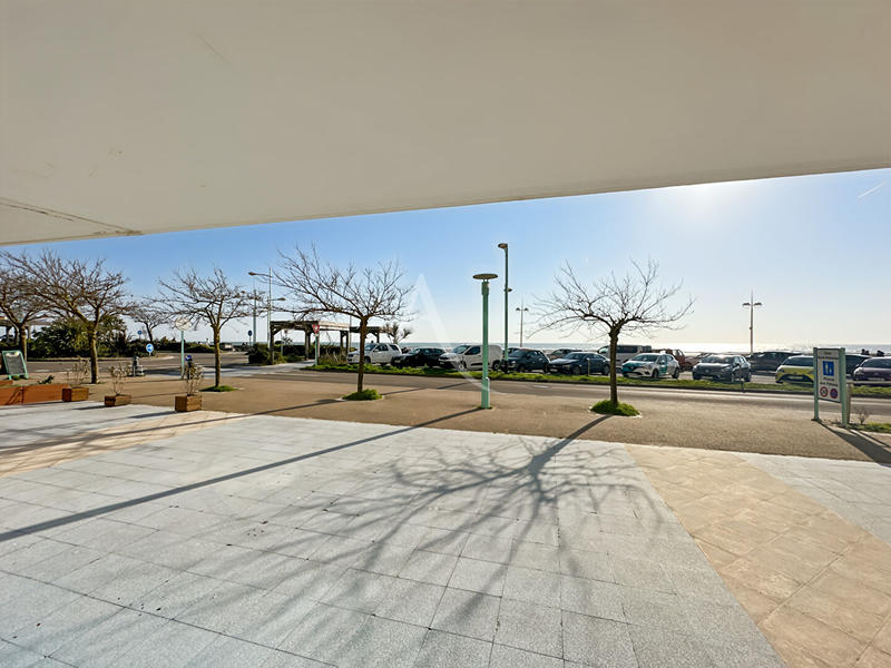 Local commercial - 93 m²