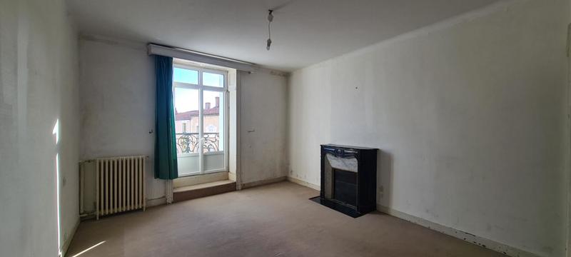 Maison - 215 m² - 9 pièces