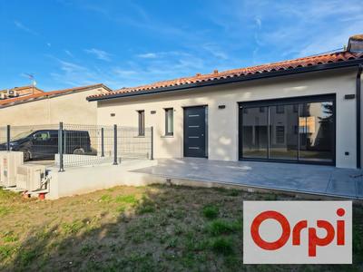 Maison - 95 m² - 4 pièces