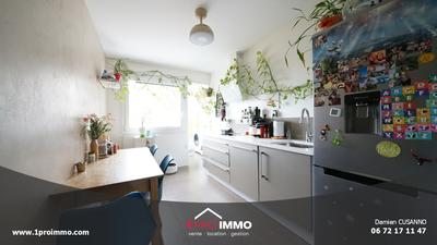 Appartement - 75 m² - 3 pièces