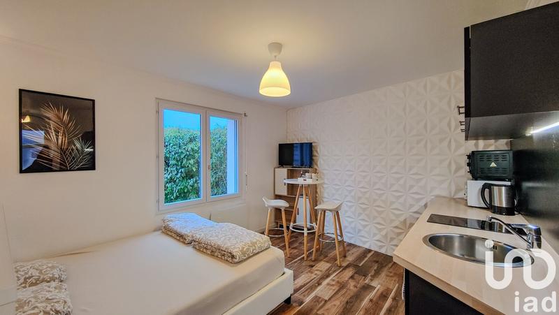 Maison - 251 m² - 9 pièces