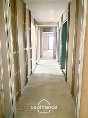 Appartement - 94 m² - 4 pièces