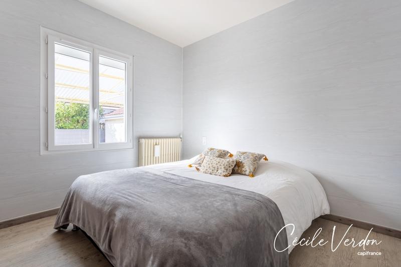 Maison - 177 m² - 8 pièces