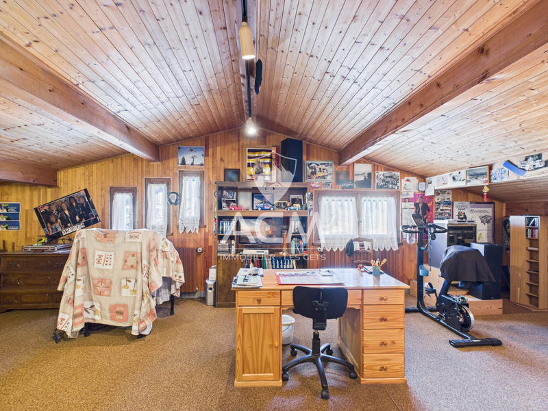 Châlet - 150 m² - 9 pièces