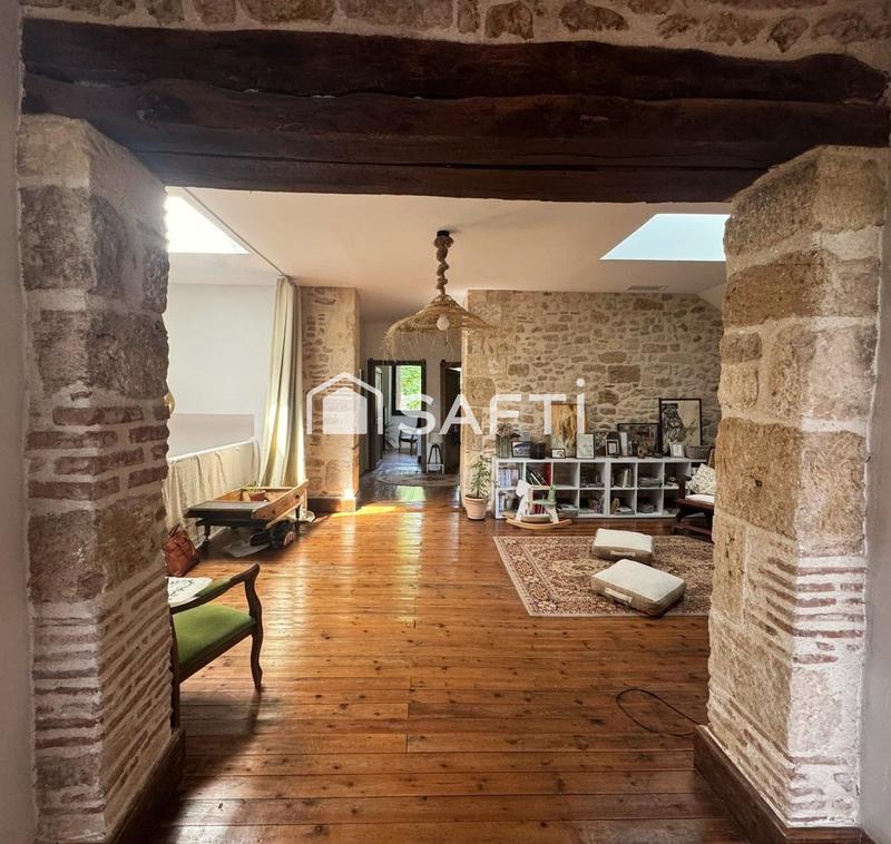 Maison de maîtres - 574 m² - 22 pièces