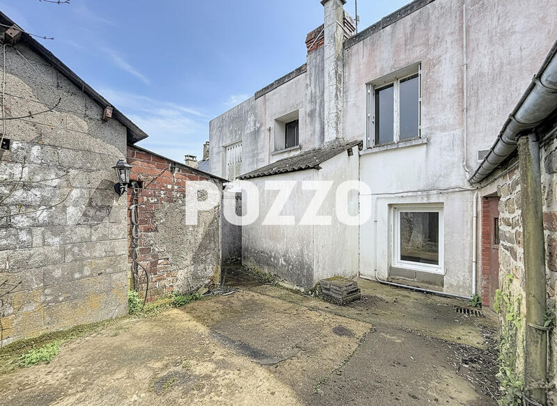 Maison - 221 m² - 9 pièces