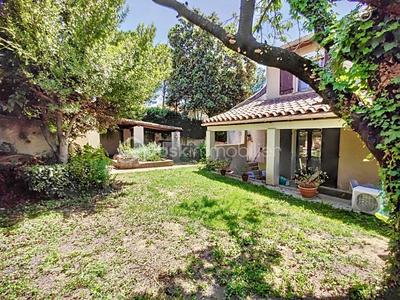 Pavillon - 160 m² - 5 pièces