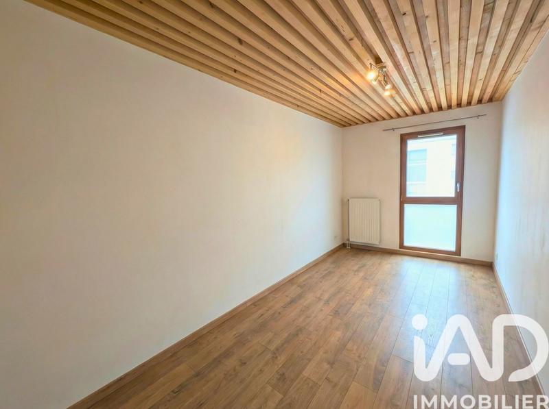 Appartement - 79 m² - 4 pièces