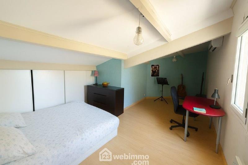 Villa - 220 m² - 10 pièces