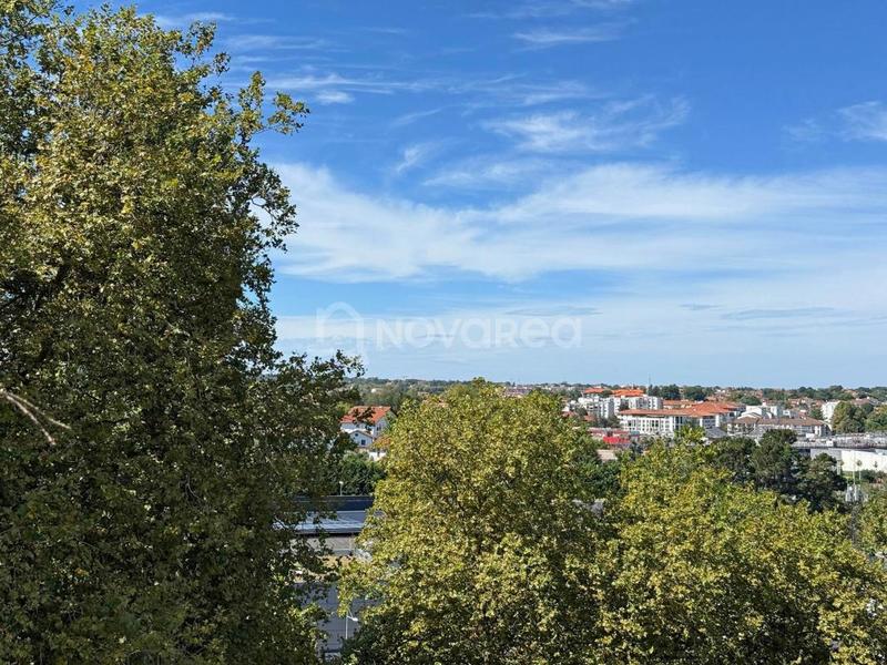 Penthouse - 67 m² - 3 pièces