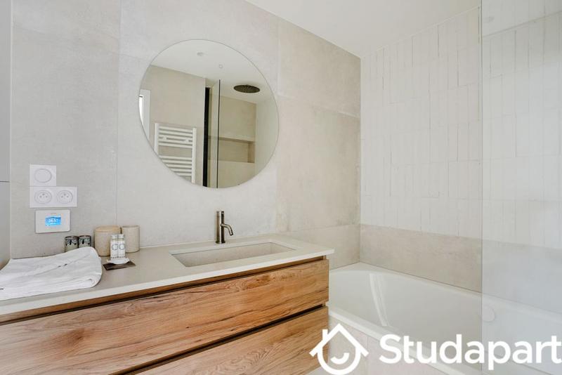 Appartement - 80 m² - 3 pièces