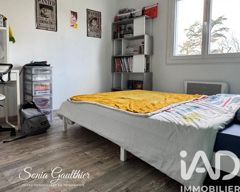 Maison - 90 m² - 5 pièces