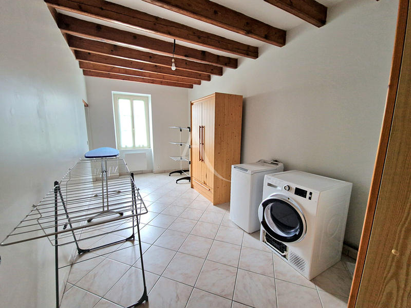 Maison - 263 m² - 9 pièces