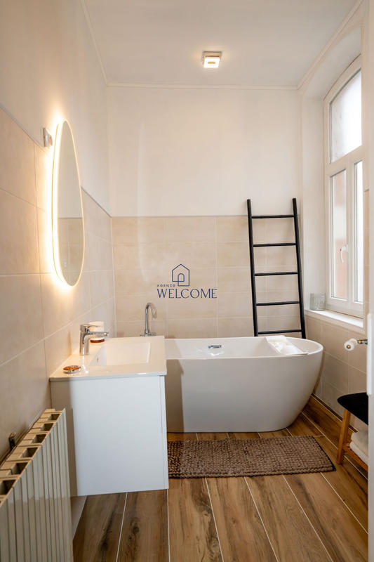 Château - 167 m² - 3 pièces