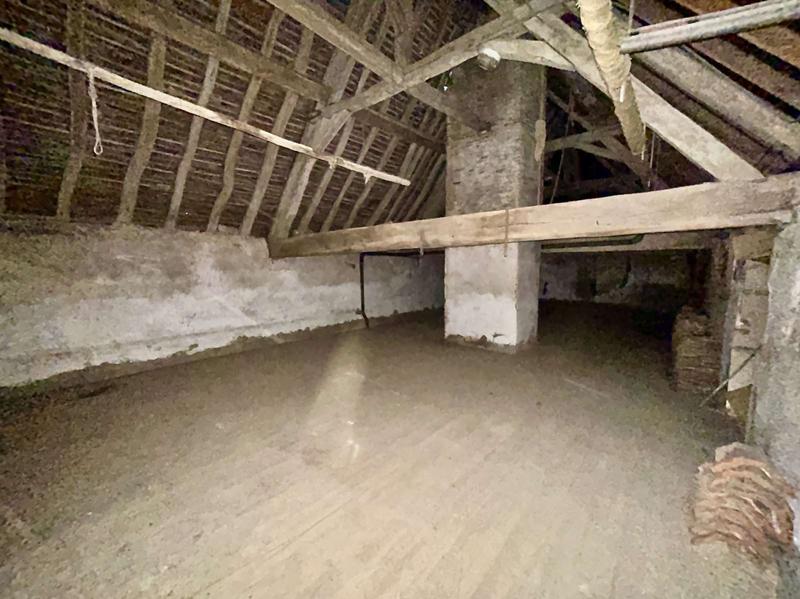 Maison traditionnelle - 200 m² - 8 pièces