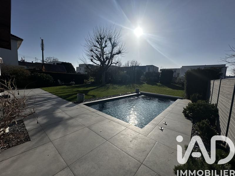 Maison - 131 m² - 5 pièces