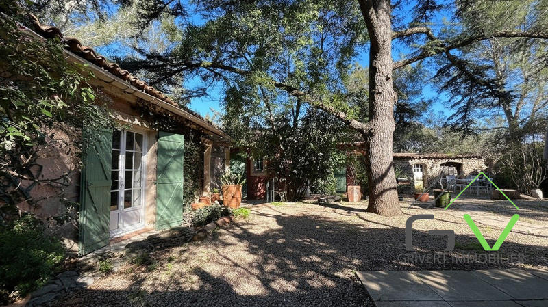 Villa - 140 m² - 5 pièces