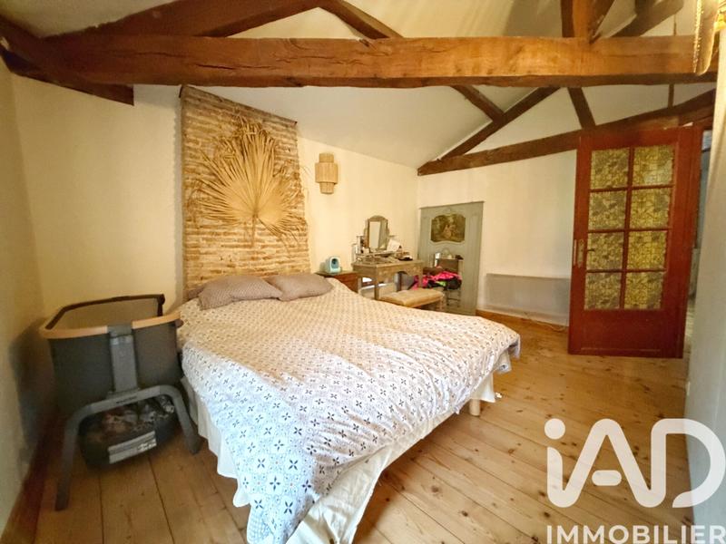 Maison - 217 m² - 6 pièces