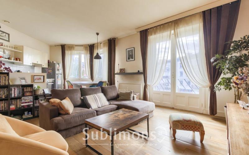 Appartement - 82 m² - 4 pièces