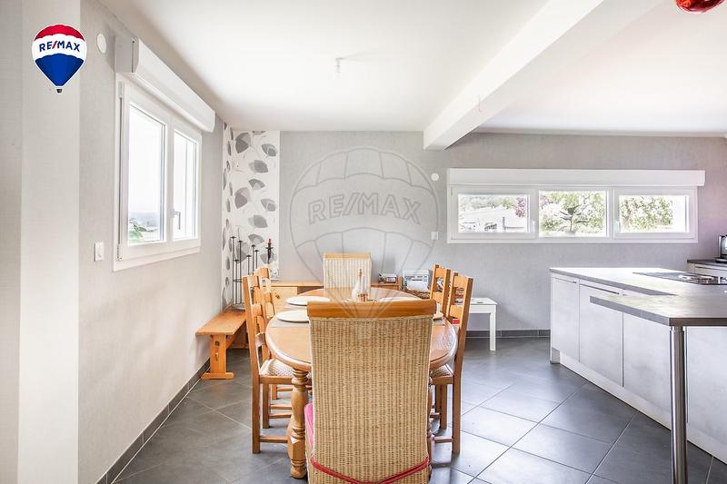 Maison - 140 m² - 4 pièces